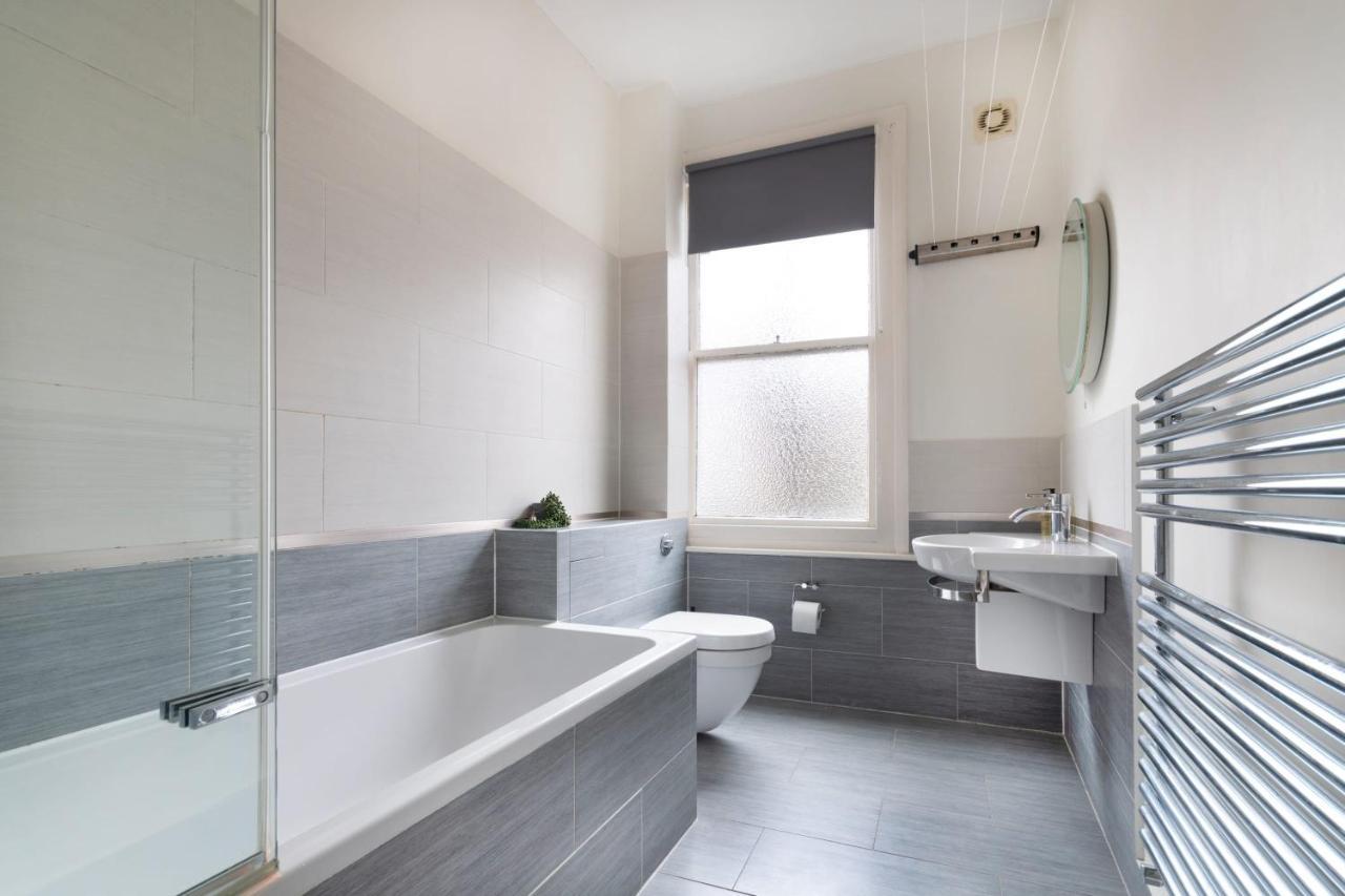 1 Bed Clapham Junction Apartment London Exterior foto