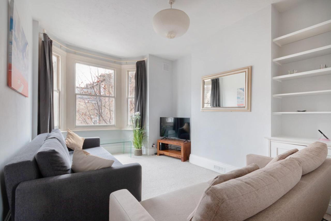 1 Bed Clapham Junction Apartment London Exterior foto